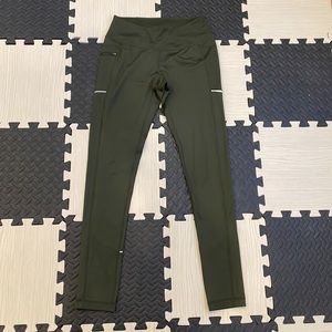Z by Zella army green capri legging with zipper on right leg. Size Small.